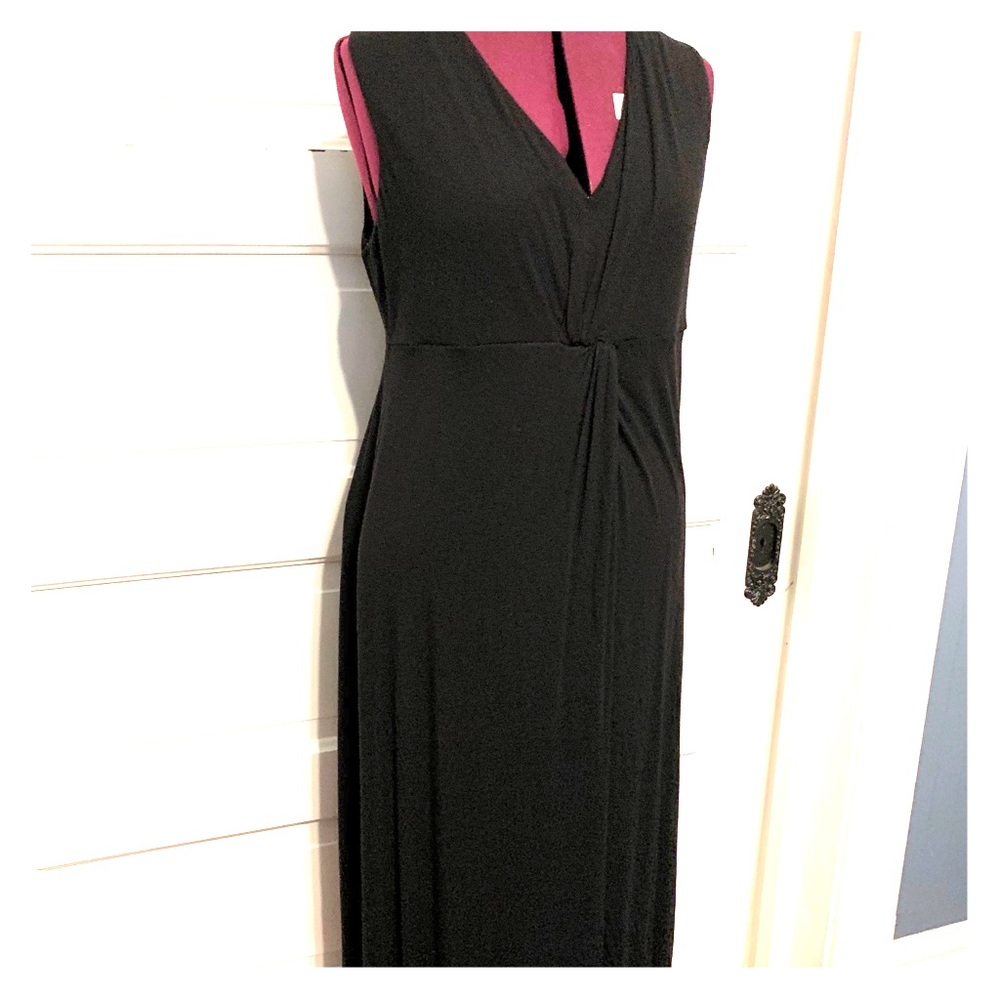 A Pea in the Pod Knotted Maxi Dress